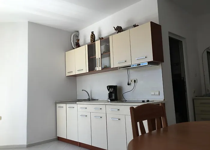 Apartman Adonai *